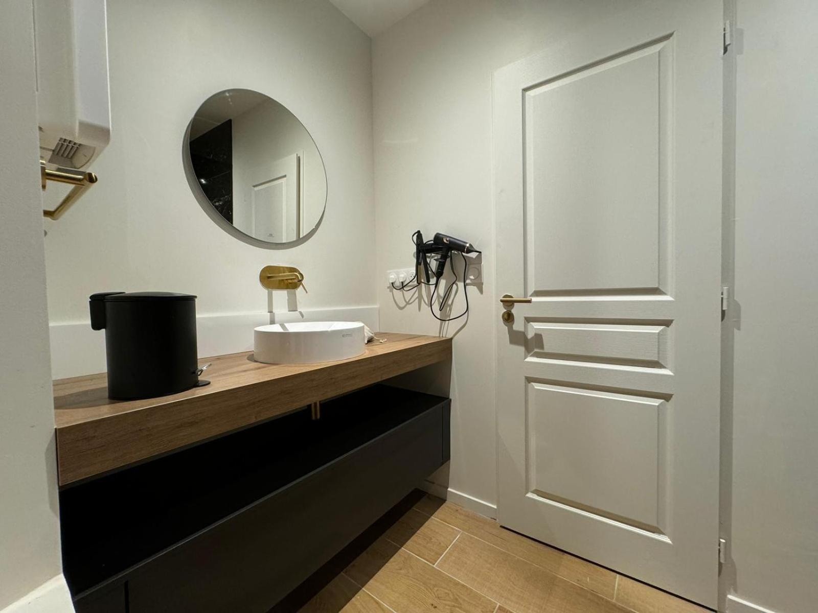 Appartements Confortables Avec Vue Montagne - Residence Villa Belle Fleur Château-Ville-Vieille Eksteriør billede
