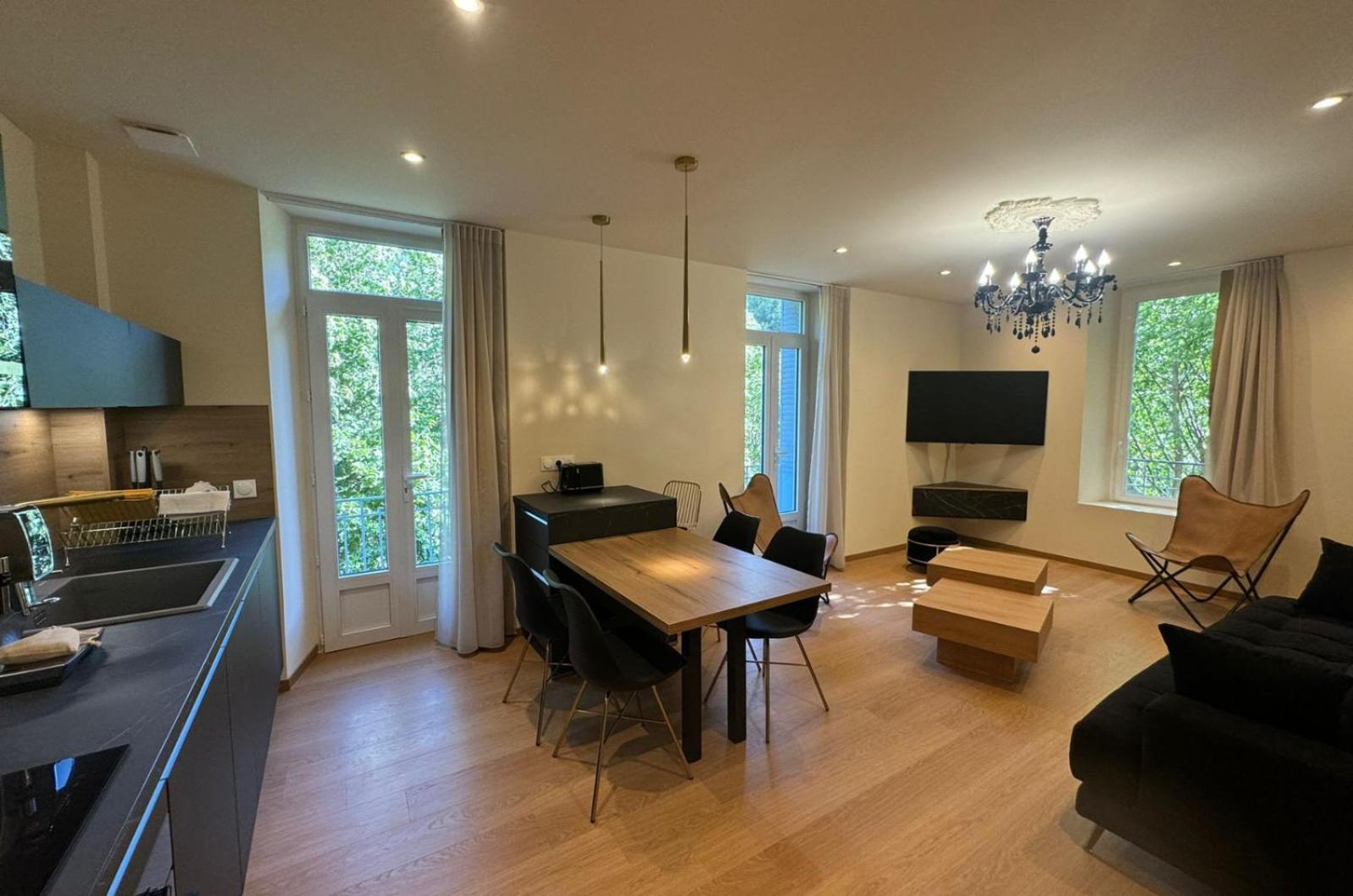 Appartements Confortables Avec Vue Montagne - Residence Villa Belle Fleur Château-Ville-Vieille Eksteriør billede